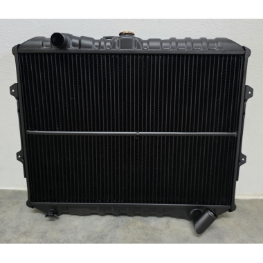 Radiador Mitsubishi Pajero MK1 82-91 | COBRE